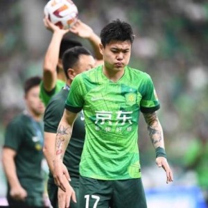 华体会在线登录-杨立瑜接受踝关节外支具固定治疗 姜祥佑右肩挫伤