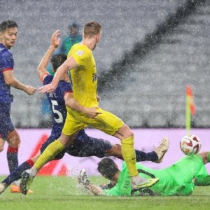 伊布附体贝里奇爆发 最佳土帅对决于根伟笑到最后